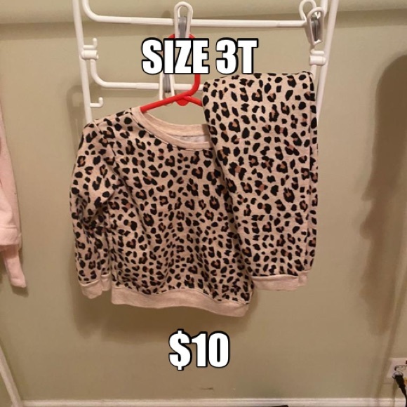 My daughter shoe and clothes. - Picture 4 of 8